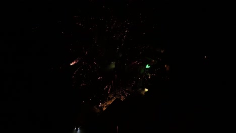 Feuerwerk-Auf-Den-Berici-Hügeln---Vicenza,-Italien