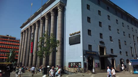 Stockholmer-Konzerthaus-Von-Der-Ecke-Des-Stadtplatzes-Hötorget-Aus-Gesehen