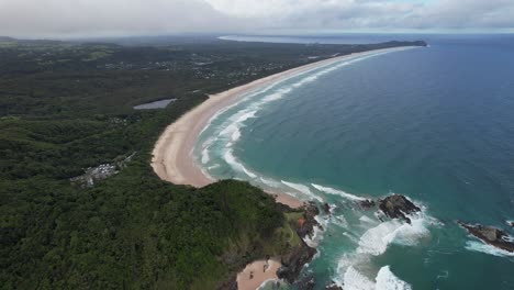 Malerische-Meereslandschaft-Am-Broken-Head-Beach,-Byron-Bay,-NSW,-Australien---Luftpanorama