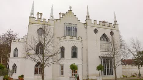 White-Gothic-Revival-architecture-of-Strawberry-Hill-House-in-London-on-a-cloudy-day,-exterior-shot