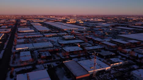 Luftaufnahme-Des-Lagerviertels-In-Calgary-Im-Winter