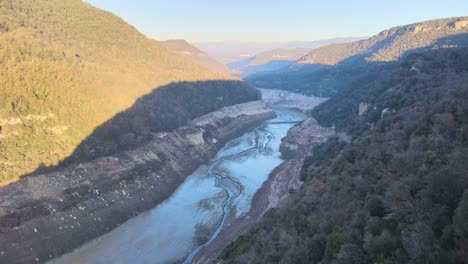 Der-Sau-Sumpf-Ist-Aufgrund-Der-Extremen-Trockenheit-Und-Des-Mangels-An-Regen-Ohne-Wasser