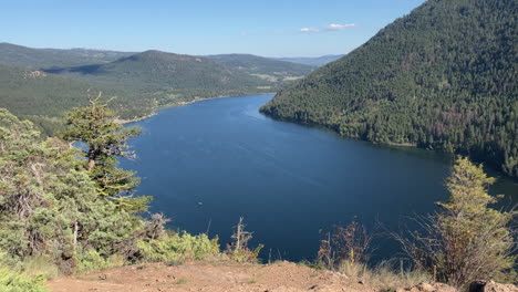 Die-Pracht-Der-Einsamkeit:-Paul-Lake-Von-Gibraltar-Aus-Gesehen