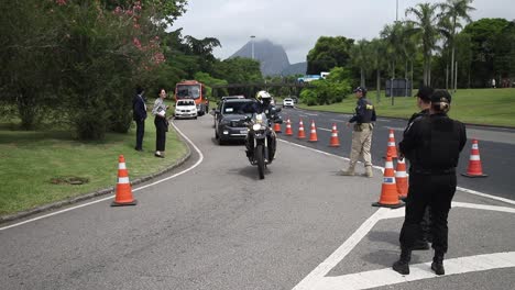 Se-Implementaron-Rigurosos-Procedimientos-De-Seguridad-En-Los-Puntos-De-Entrada-Al-Lugar-De-La-Cumbre.