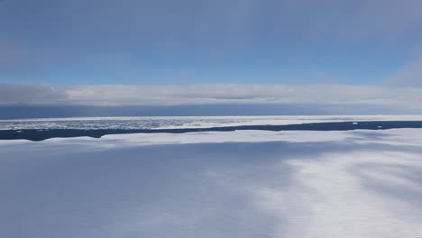 Die-Antarktische-Eisdecke-Und-Das-Meereis-Vom-Hubschrauber-Aus-Gesehen