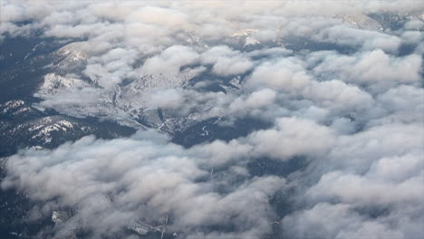 Elegancia-Elevada:-Los-Picos-De-Coquihalla-Y-El-Flujo-De-Fraser