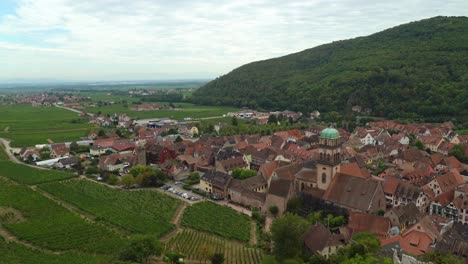 Panorama-of-Church-of-the-Discovery-of-the-Holy-Cross-or-Église-Sainte-Croix-is-the-mostly-medieval-parish-church-of-the-small-town-of-Kaysersberg