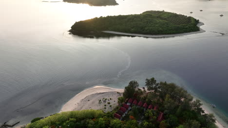 Sonnenaufgang-über-Den-Geheimen-Gili-Inseln-Vor-Der-Küste-Von-Lombok-In-Indonesien