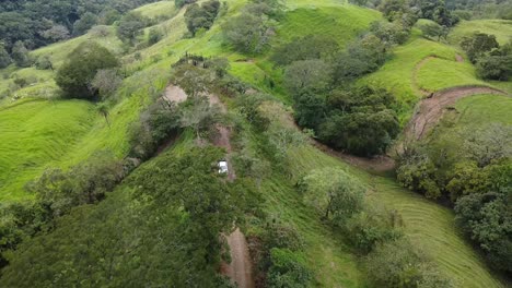 costa-rica-mountains,-leafy-trees,-green,-aerial-video-of-costa-rica,-rainforest