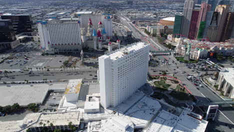 Drone-Shot,-Tropicana-Hotel-Resort-Casino-on-Las-Vegas-Strip-Before-Demolition,-Nevada-USA