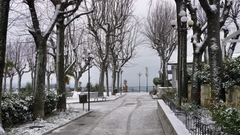 streets-of-Guardiagrele-under-snow-in-winter,-Abruzzo,-Italy