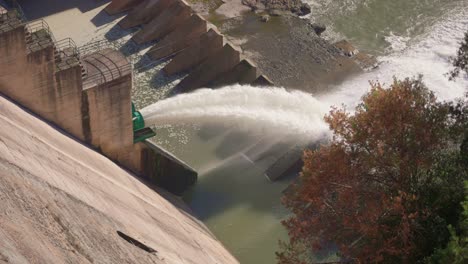 Hydroelectric-dam-Floodgate-with-flowing-water-through-gate