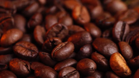 Geröstete-Kaffeebohnen,-Makro-Nahaufnahme