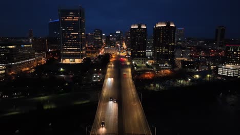 Horizonte-De-Richmond-En-La-Noche