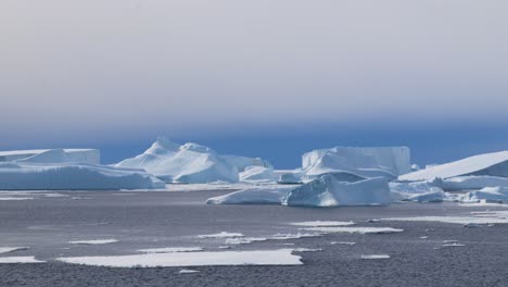 Variety-of-icebergs-and-sea-ice-in-Antarctica