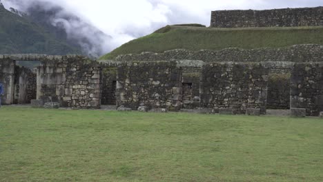 Last-fortress-of-the-inca-empire,-archaeological-site-in-peru,-jpise-of-the-last-inca,-tupac-amaru