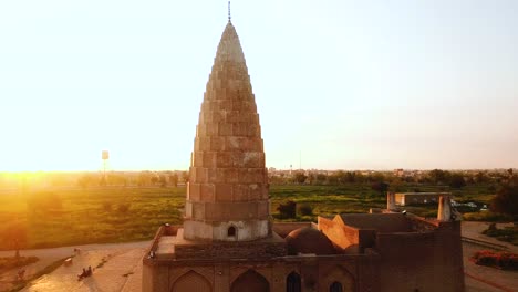 Pineapple-dome-the-architecture-of-tomb-is-a-unique-design-of-ancient-historical-societies-in-middle-east-to-celebrate-high-social-grades-dead-person-Commemorating-status-of-someone-buried-iran-dezful