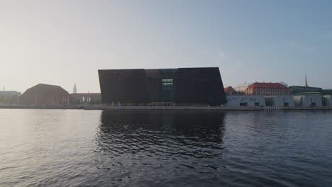 Biblioteca-Real-Danesa-En-Copenhague,-Dinamarca