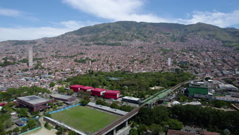 Vista-Aérea-De-Medellin,-Colombia