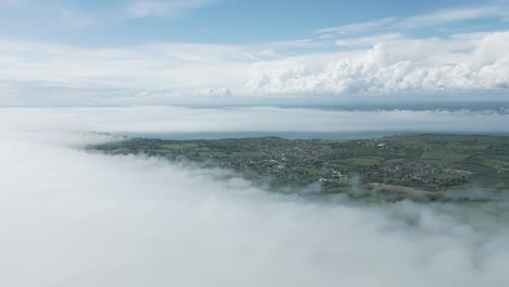 Blick-Auf-Die-Isle-Of-Wight-über-Den-Wolken