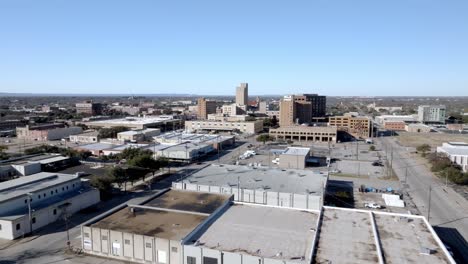 Downtown-Abilene,-Texas-with-drone-video-moving-in