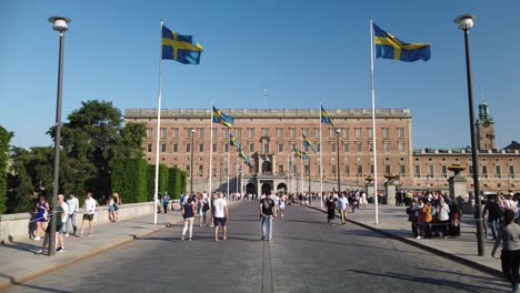 Exterior-Del-Palacio-Real-Sueco-En-Estocolmo-El-Día-Nacional
