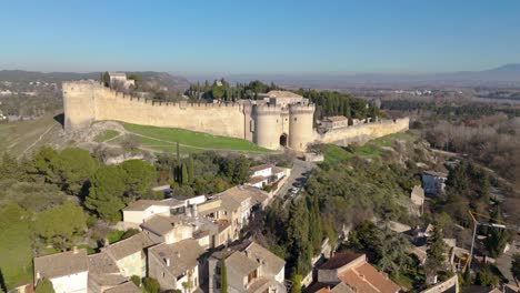 Scenic-aerial-view-of-the-Fort-Saint-André-fortress-in-Avignon,-France