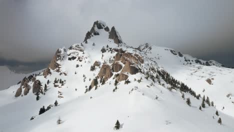 Tiaile-Mari-Naturschutzgebiet-In-Den-Ciucas-Bergen-Im-Winter,-Luftaufnahme