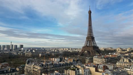 Tour-Eiffel-and-Paris-cityscape,-France