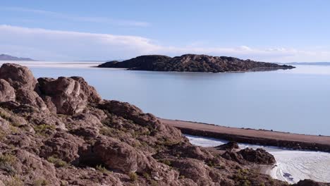 Pan-across-Uyuni-Salt-lake-surface-in-barren-high-altiplano-of-Bolivia