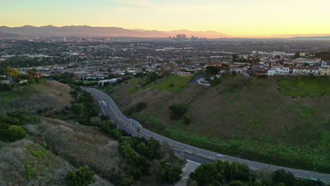 La-Brea-Avenue-Seen-From-Kenneth-Hahn-View-Point-In-California,-USA