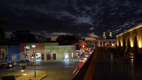 Lapso-De-Tiempo-De-La-Catedral-De-San-Francisco-De-Campeche-Al-Atardecer