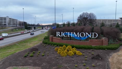 Richmond-welcome-sign-along-I95