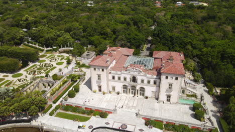 Drone-Aerial-View-of-Vizcaya-Museum-and-Gardens,-Miami-USA,-Historic-Landmark-on-Sunny-Day