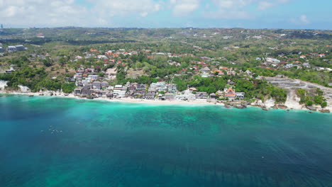 Uluwatu-Coastline-Shimmers-In-The-Bali-Sunshine