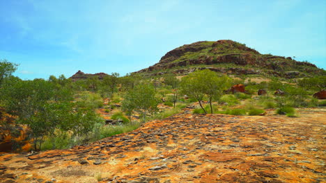 Zeitraffer-Looma-Camballin-Kimberley-Purnululu-Outback-Australien-WA-Western-Aus-Nasse-Regenzeit-Grün-Northern-Territory-Faraway-Downs-Under-Broome-Darwin-Rote-Felsen-Aborigine-Land-Mittag-Tag-Statisch