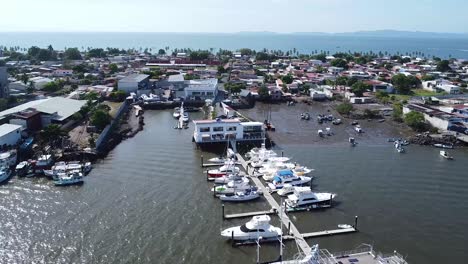 Ocean-Marina,-El-Alquiler-De-Barcos-Más-Importante,-Alquiler-De-Puertos-Deportivos