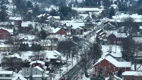 Kleine-Stadt-Im-Winter-Schnee