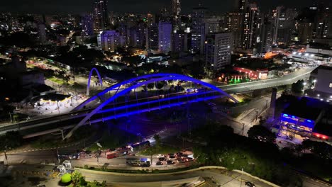 Metallbrücke-Nach-Osasco-In-Sao-Paulo,-Brasilien