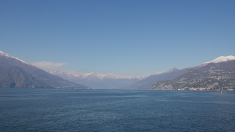 Vista-Tranquila-Del-Lago-Como-Cerca-De-La-Ciudad-De-Bellagio-En-Lombardía,-Italia