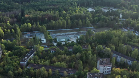 Instalación-Abandonada-En-La-Zona-Residencial,-En-La-Zona-De-Exclusión-Del-Pripyat