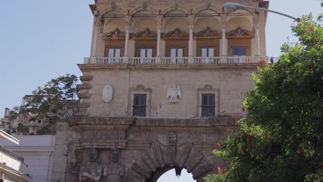 Eine-Alte-Architektur-Von-Palermo,-Italien