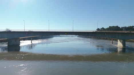 Crossing-under-Pont-du-Royaume-links-Avignon-and-Villeneuve-les-Avignon,-France