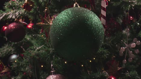 árbol-De-Navidad-Juguete-Verde-Macro-Video