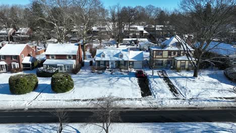 Beautiful-sunny-and-snowy-day-in-american-Neighborhood