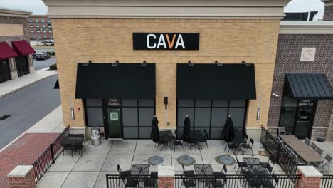 Aerial-establishing-shot-of-a-CAVA-restaurant
