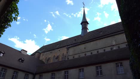 Die-Dominikanerbibliothek-Im-Dominikanerkloster-In-Colmar