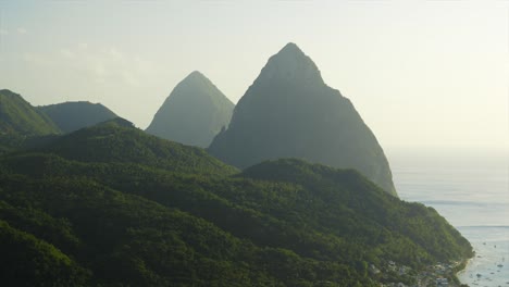 Saint-Lucia-Pitons-landscape