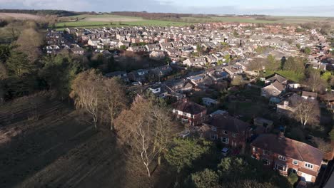 Imágenes-Aéreas-De-La-Aldea-De-Ayton-En-Yorkshire-Del-Norte-En-El-Valle-De-Pickering