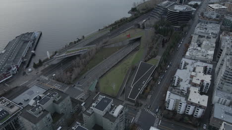 Aerial-shot-flying-over-Seattle-pier-panning-down